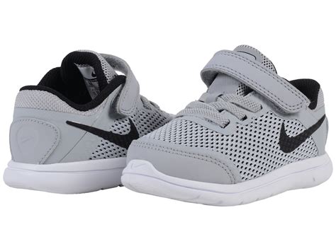 infant toddler Nike sneakers